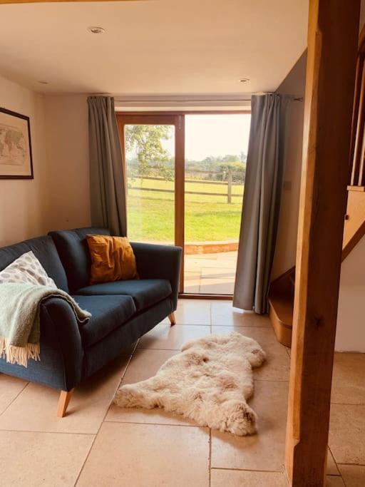 2 Beds & Living In Our Idyllic Country Cottage Bedford Ngoại thất bức ảnh